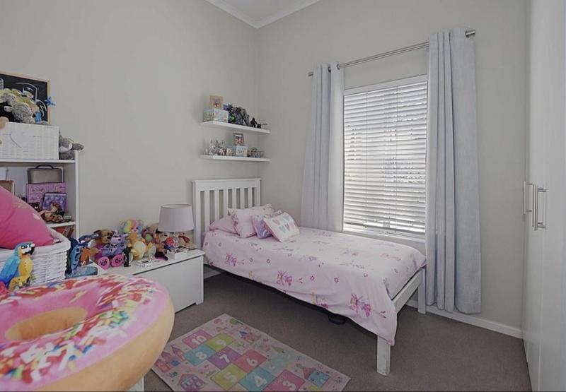 3 Bedroom Property for Sale in Burgundy Estate Western Cape